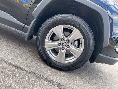 Certified 2025 Toyota RAV4 LE AWD/4WD image 11