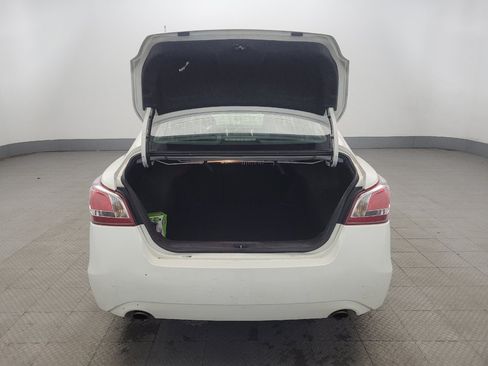 Used 2013 Nissan Altima 3.5 SL w/ Technology Pkg FWD image 29