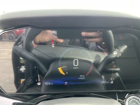 New 2026 Chevrolet Trax RS w/ Sunroof Package image 15