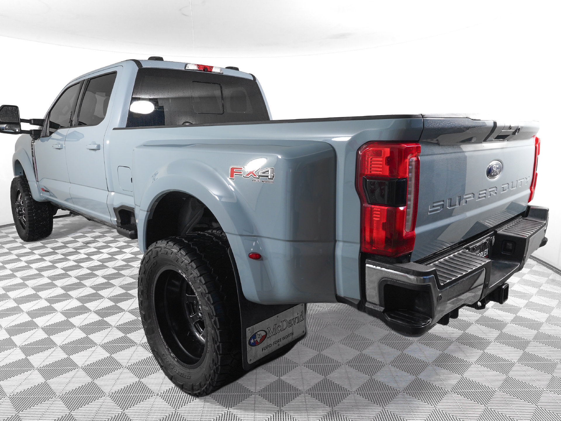 Used 2024 Ford F450 Lariat w/ Lariat Ultimate Package AWD/4WD image 8