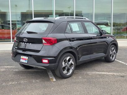 Used 2025 Hyundai Venue SEL