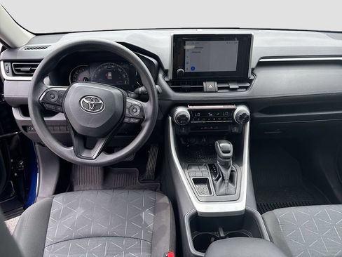 Used 2025 Toyota RAV4 XLE w/ Convenience Package FWD image 32
