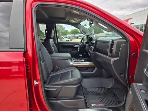 Used 2024 Chevrolet Silverado 1500 LT Trail Boss w/ Convenience Package II AWD/4WD image 24