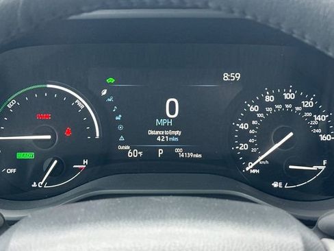 Used 2025 Toyota Sienna XLE image 33