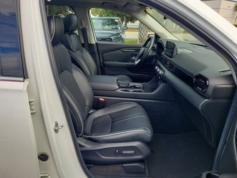 Certified 2024 Honda Pilot Elite image 10