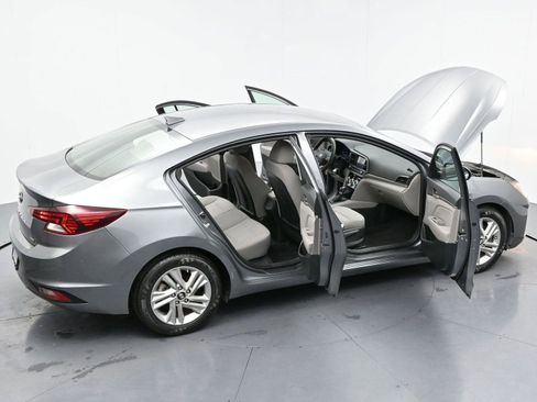 Used 2019 Hyundai Elantra SEL image 34