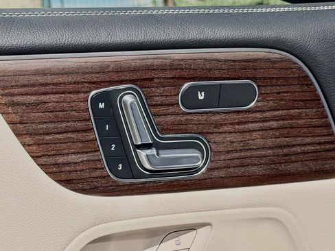 New 2026 Mercedes-Benz GLB 250 image 16