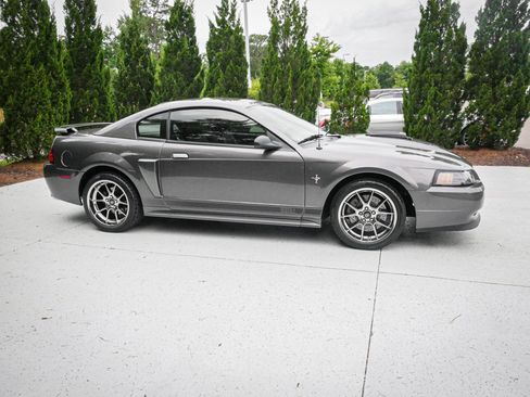 Used 2003 Ford Mustang Mach 1 RWD image 11