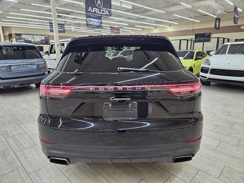 Used 2020 Porsche Cayenne image 8