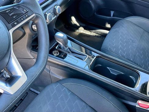 Used 2024 Nissan Kicks SV image 15