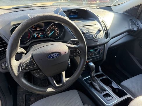 Used 2017 Ford Escape SE image 17