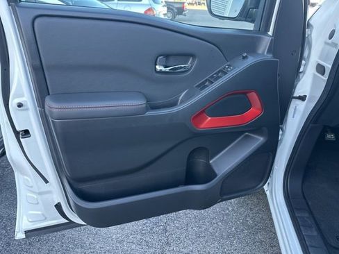 Certified 2024 Nissan Frontier PRO-4X w/ Pro Convenience Package image 25