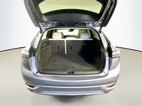 Used 2022 Buick Envision Avenir w/ Technology Package II FWD image 28