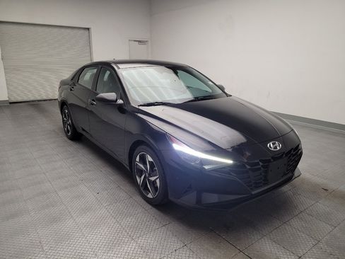 Used 2023 Hyundai Elantra SEL w/ Convenience Package FWD image 13