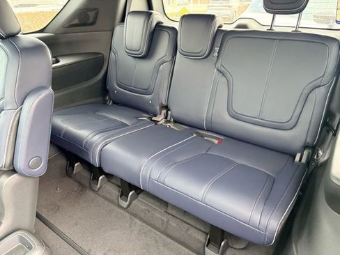 New 2026 INFINITI QX80 4WD image 15