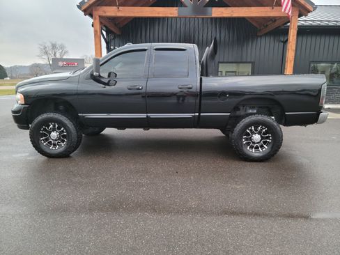 Used 2004 Dodge Ram 2500 Truck SLT w/ Sport Appearance Group image 23