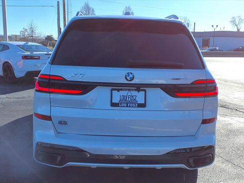 Used 2025 BMW X7 xDrive40i w/ M Sport Package image 25