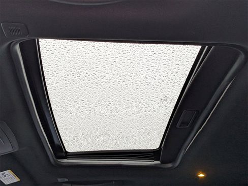 Used 2021 Dodge Challenger SRT Hellcat Redeye image 26