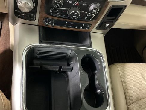 Used 2018 RAM 1500 Laramie w/ Convenience Group AWD/4WD image 30