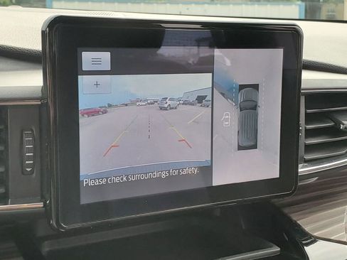 Certified 2022 Ford Explorer Limited w/ Equipment Group 301A RWD image 11