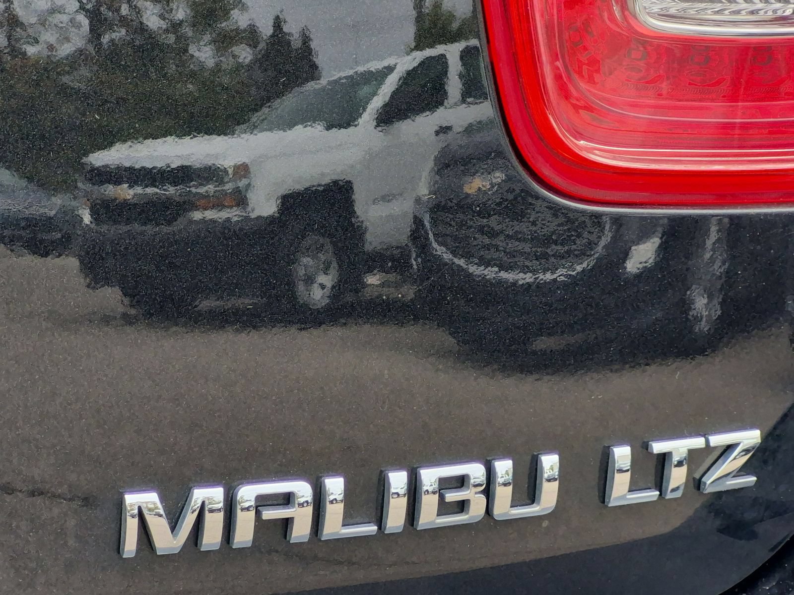 Used 2015 Chevrolet Malibu LTZ FWD image 14
