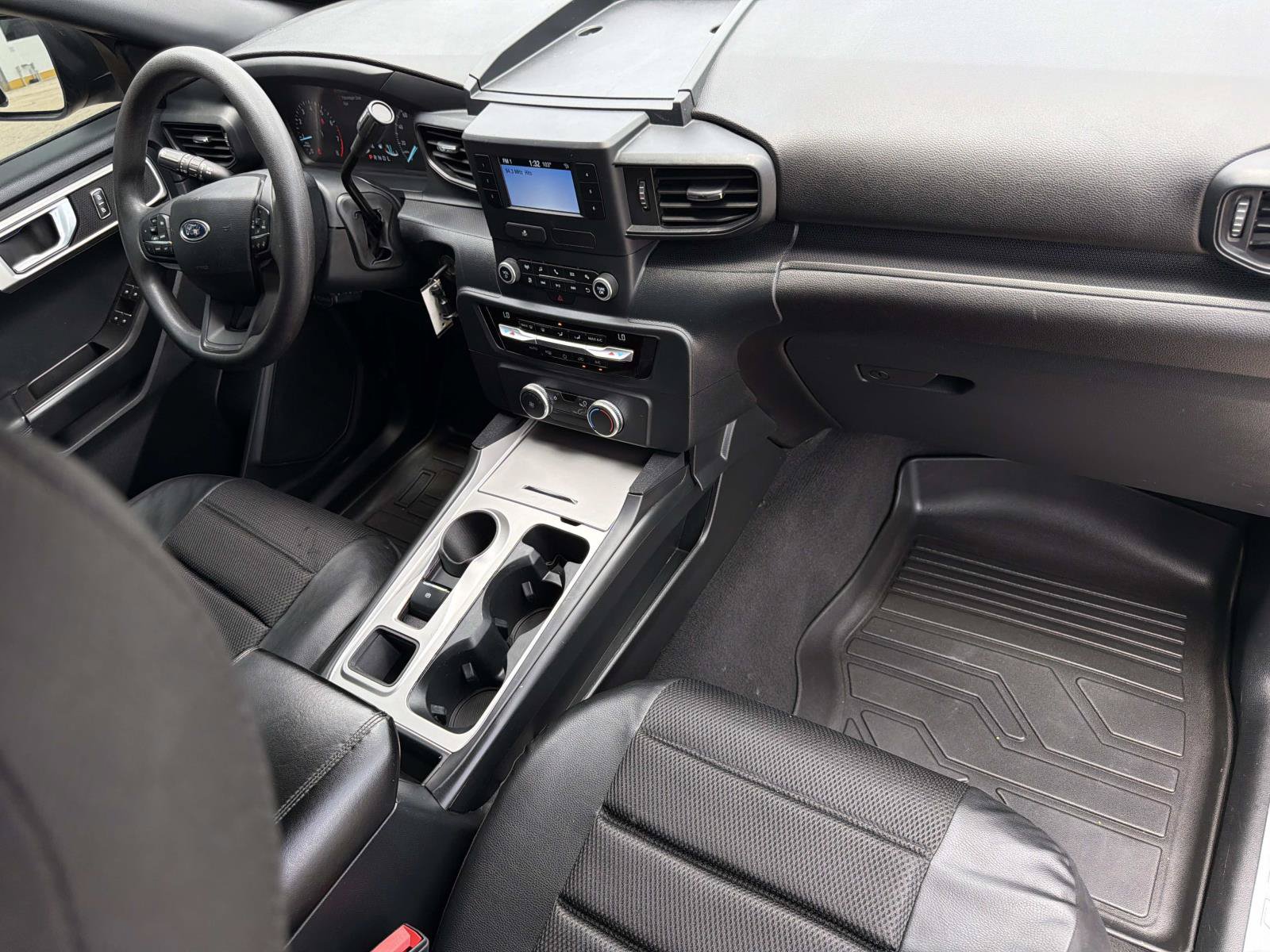 Used 2022 Ford Explorer 4WD Police Interceptor w/ Interior Upgrade Package image 16