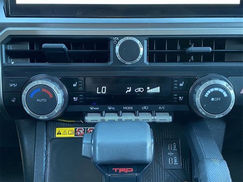 Certified 2025 Toyota 4Runner TRD Off-Road Premium image 29