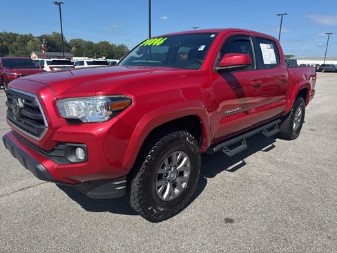 Used 2019 Toyota Tacoma SR5 image 4