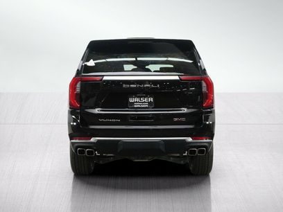 Used 2025 GMC Yukon XL Denali w/ Sun & Power Step Package