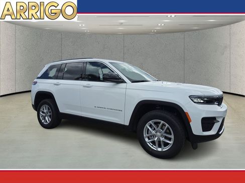 New 2026 Jeep Grand Cherokee Laredo RWD image 1