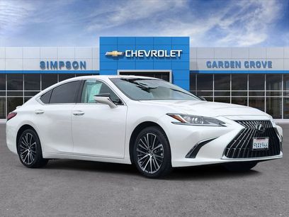 Used 2024 Lexus ES 300h w/ Premium Package