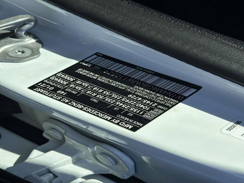 Used 2021 Mercedes-Benz GLB 250 image 29