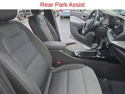 Used 2024 Chevrolet Trax LT w/ Driver Confidence Package image 12