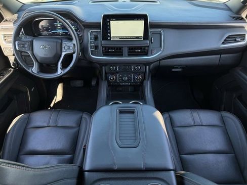 Used 2024 Chevrolet Suburban RST image 11