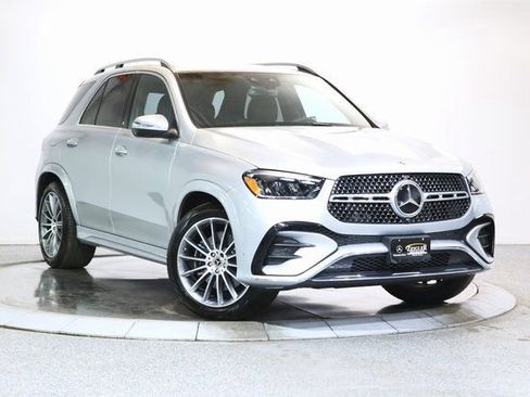 Used 2024 Mercedes-Benz GLE 450 4MATIC w/ AMG Line Exterior image 1