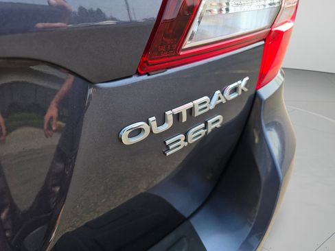 Used 2016 Subaru Outback 3.6R Limited AWD/4WD image 54