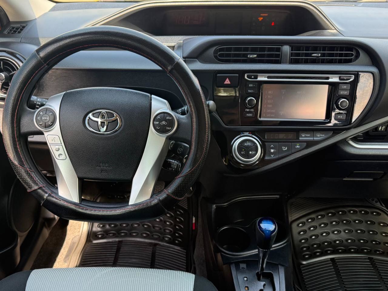 Used 2016 Toyota Prius C Two FWD image 10
