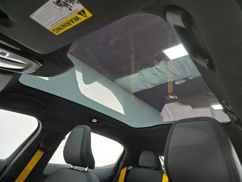 Used 2022 Polestar Polestar 2 w/ Performance Package image 9