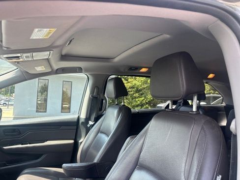 Used 2018 Honda Odyssey EX-L image 11
