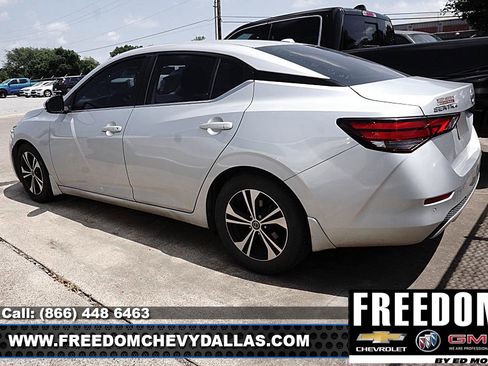 Used 2020 Nissan Sentra SV image 5