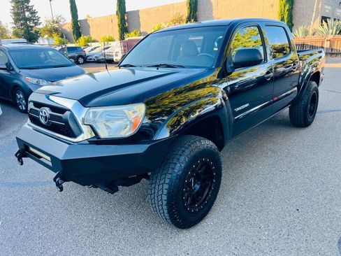 Used 2014 Toyota Tacoma PreRunner w/ TRD Off-Road Package RWD image 1