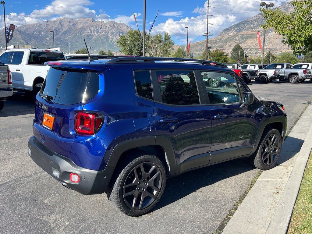 Used 2021 Jeep Renegade Latitude w/ Luxury Group II AWD/4WD image 8