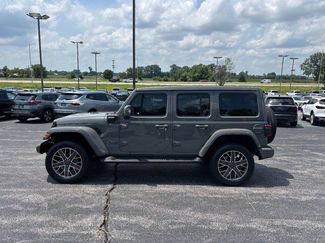 Used 2023 Jeep Wrangler Unlimited Sahara AWD/4WD video 2