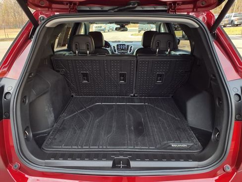 Used 2020 Chevrolet Equinox LT w/ Sport Edition image 26