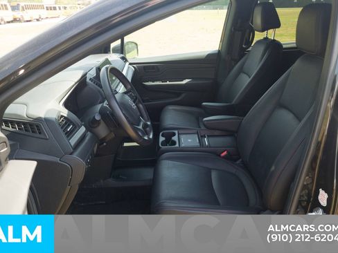 Used 2025 Honda Odyssey Sport-L image 15