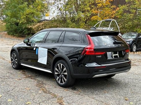New 2026 Volvo V60 B5 Cross Country Ultra w/ Protection Package Premier image 4