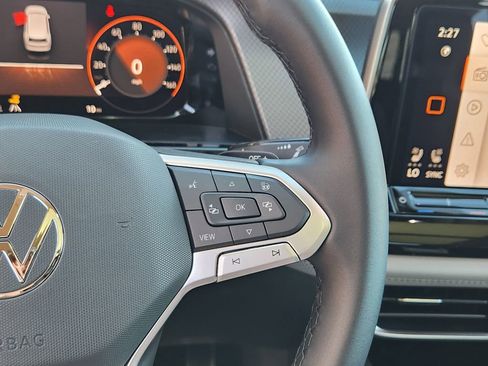 New 2026 Volkswagen Atlas Peak Edition AWD/4WD image 17