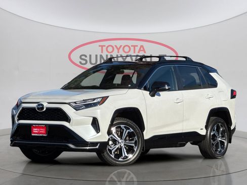 Certified 2025 Toyota RAV4 XSE image 2