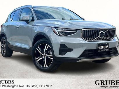 Certified 2025 Volvo XC40 B5 Core