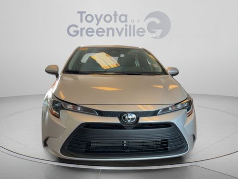 Certified 2025 Toyota Corolla LE w/ LE Premium Package FWD image 9